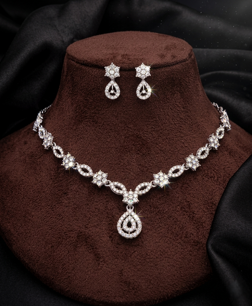 Luxe Gleam Radiance Necklace & Earring Set
